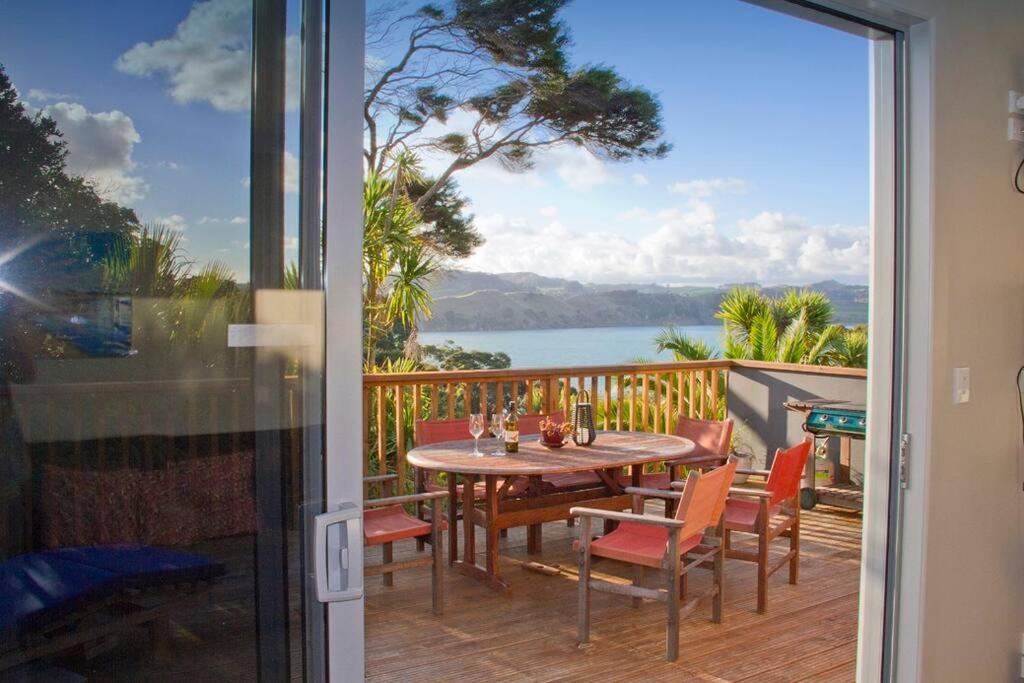 Orca Lodge Raglan Ngoại thất bức ảnh