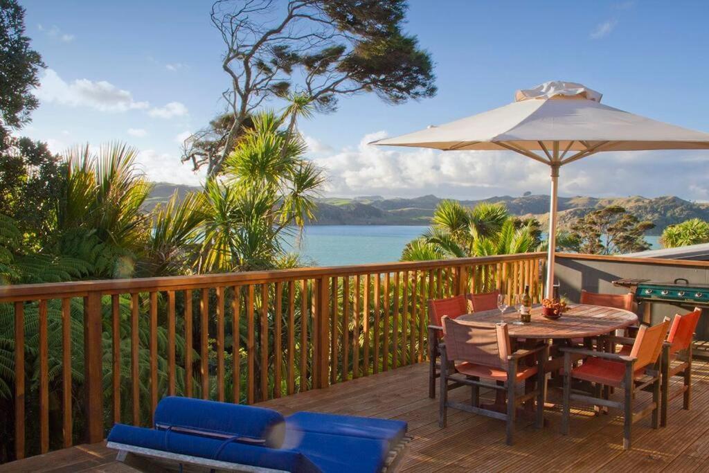 Orca Lodge Raglan Ngoại thất bức ảnh