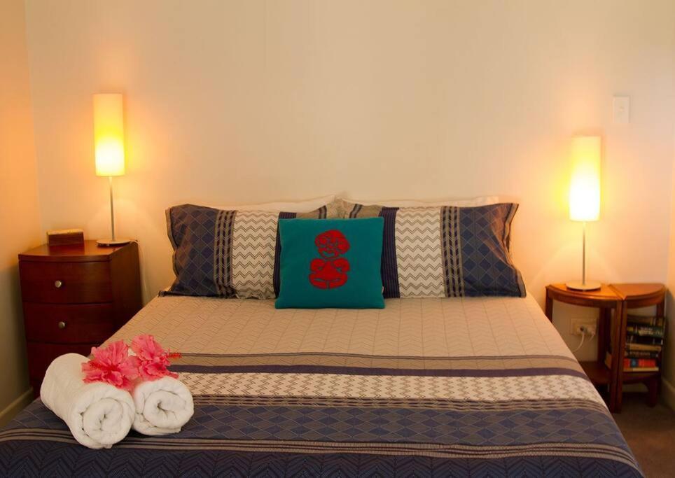 Orca Lodge Raglan Ngoại thất bức ảnh