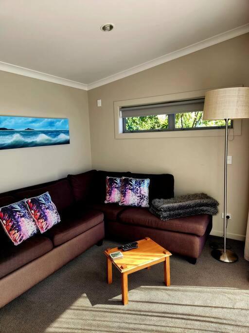 Orca Lodge Raglan Ngoại thất bức ảnh